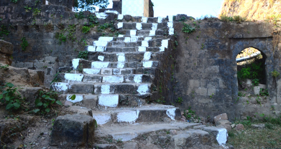 Kamlah Fort, India